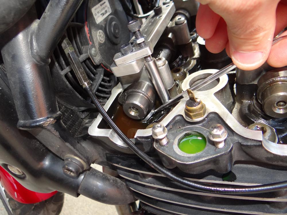 10132013 Triumph Valve Adjustment